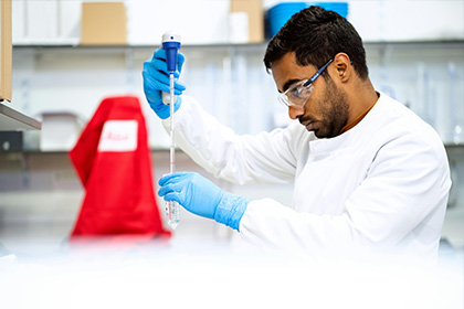 公司主营磷酸酯类产品的研发、生产与销售